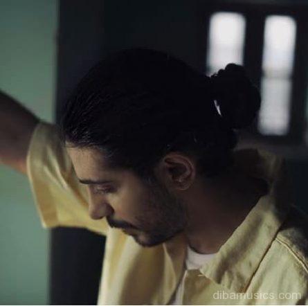 کسری زاهدی یک نفر میرسد از راه