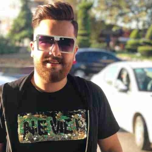  آهنگ مجید حسینی به نام بزنم بشکنم دستی لیوان ره