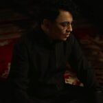 دانلود آهنگ محسن ابراهیم زاده هم خانه هم سقف و ستونم درد میکند