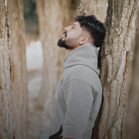 دانلود آهنگ کاشکی قیامت بشه من ببینمت امید عقابی و ساواش