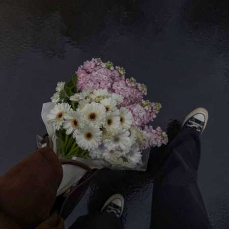 از دلی که با سنگ غم شکسته با صدای زن